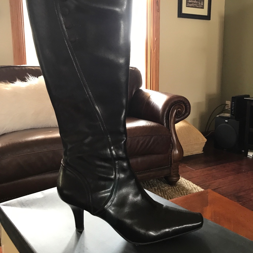 Liz Claiborne Dark Brown Boots